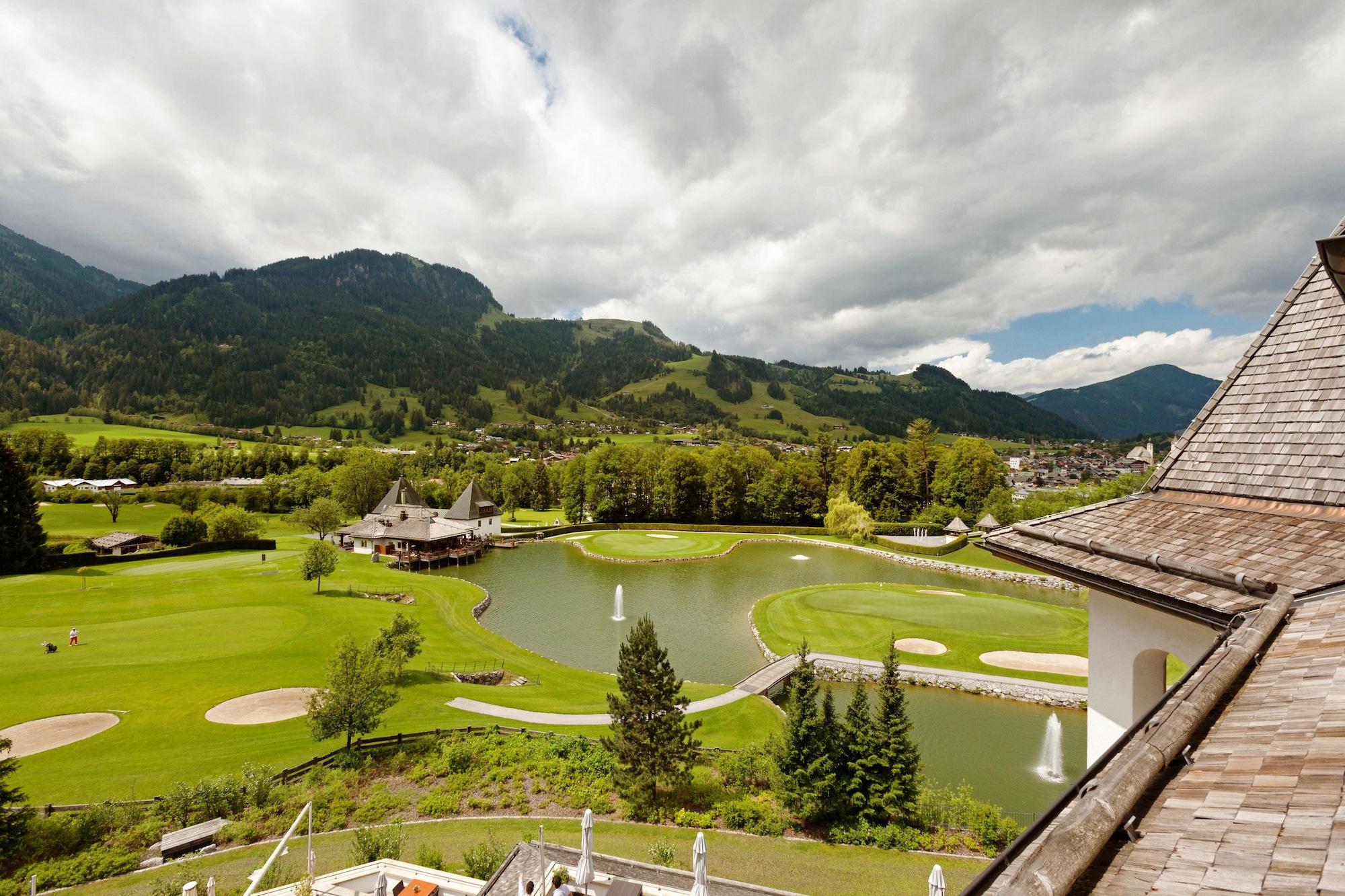 Schlosshotel Kitzbuehel A-Rosa Collection Ngoại thất bức ảnh Golf course in Bad Tölz