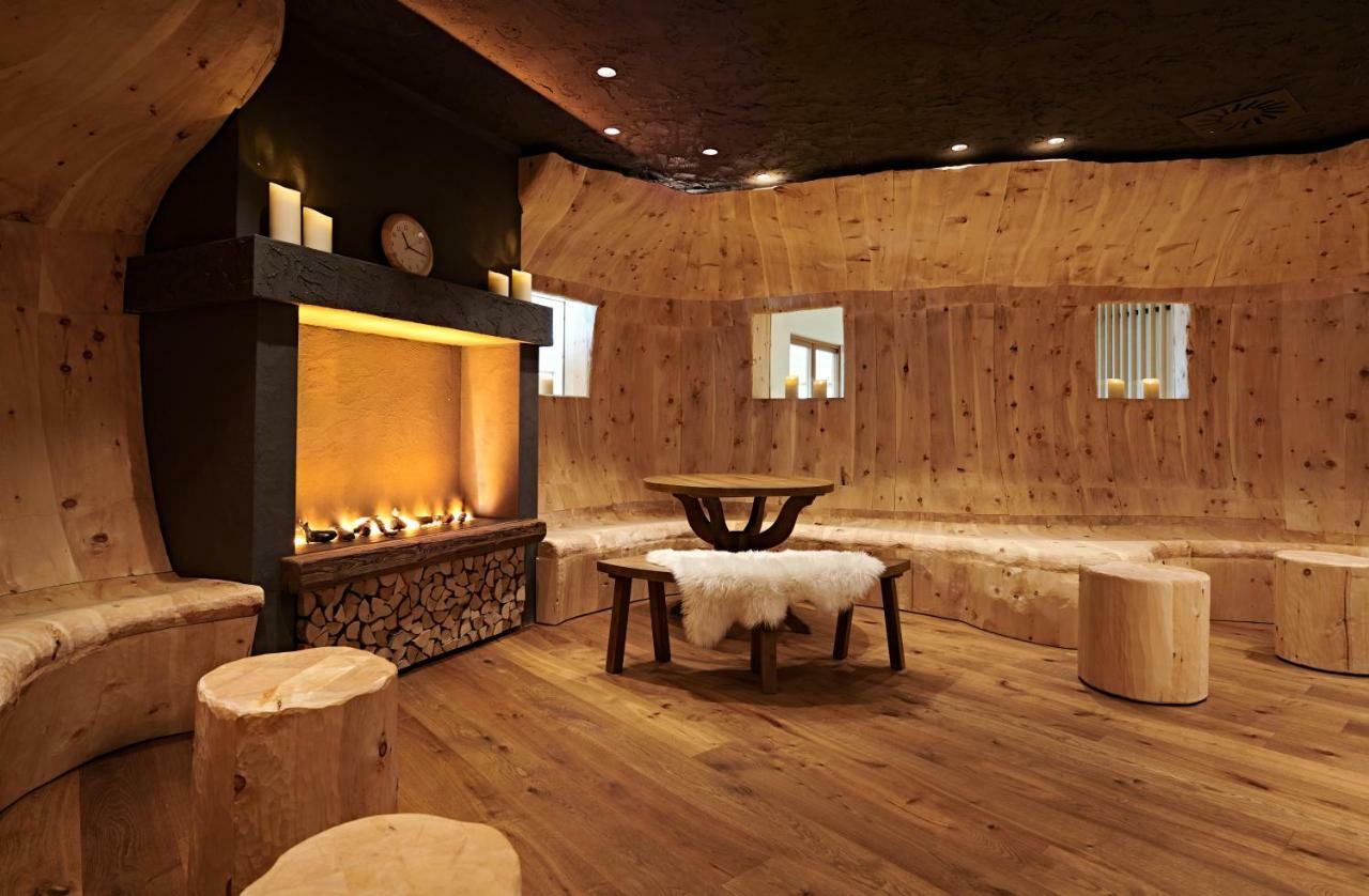 Schlosshotel Kitzbuehel A-Rosa Collection Ngoại thất bức ảnh Interior of the lodge